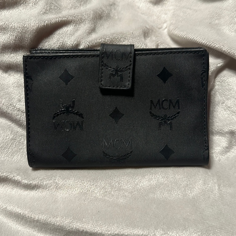 MCM wallet